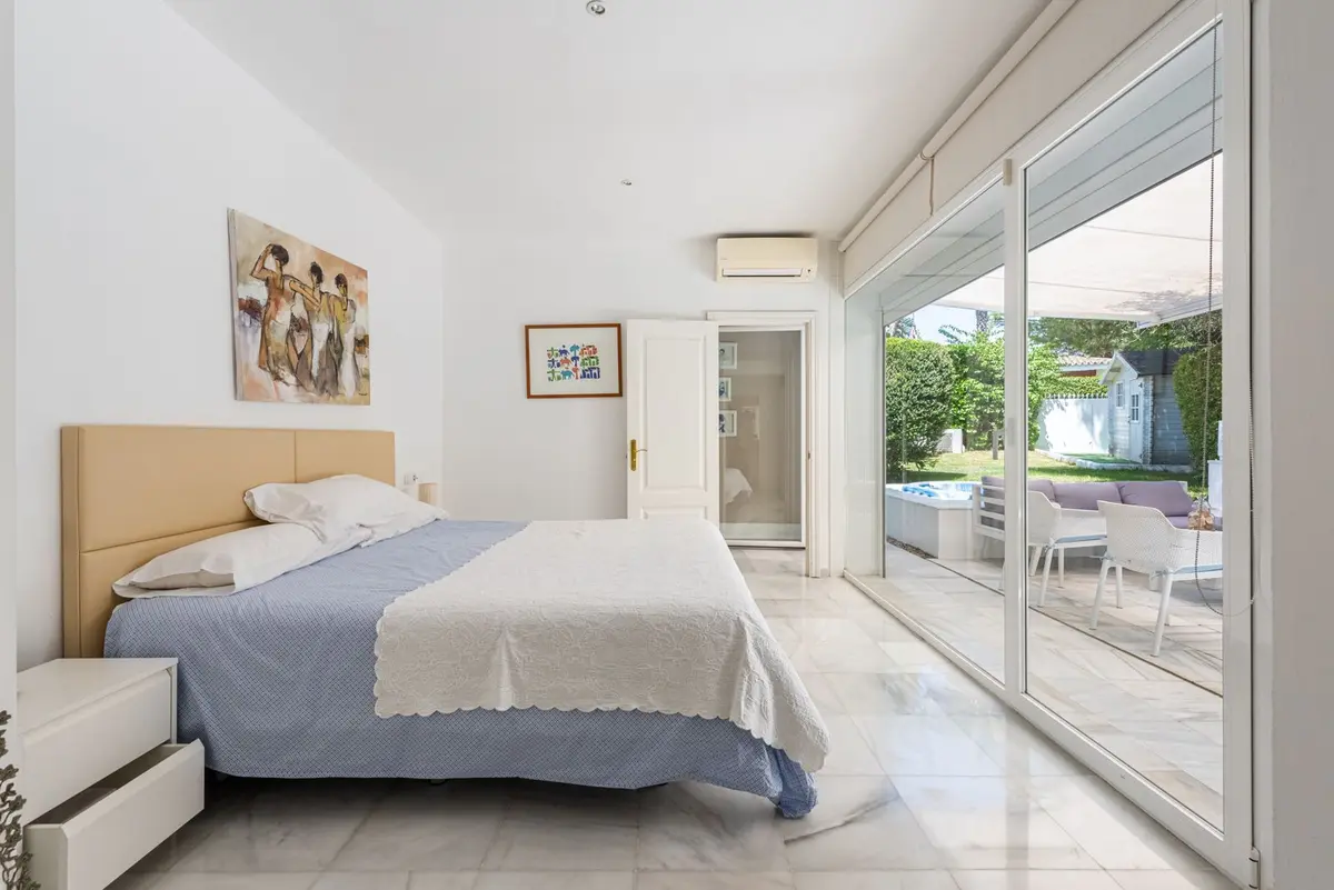 Semi-Detached House in Los Monteros