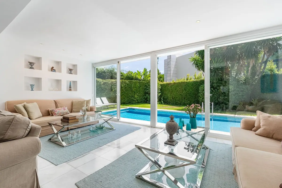 Semi-Detached House in Los Monteros