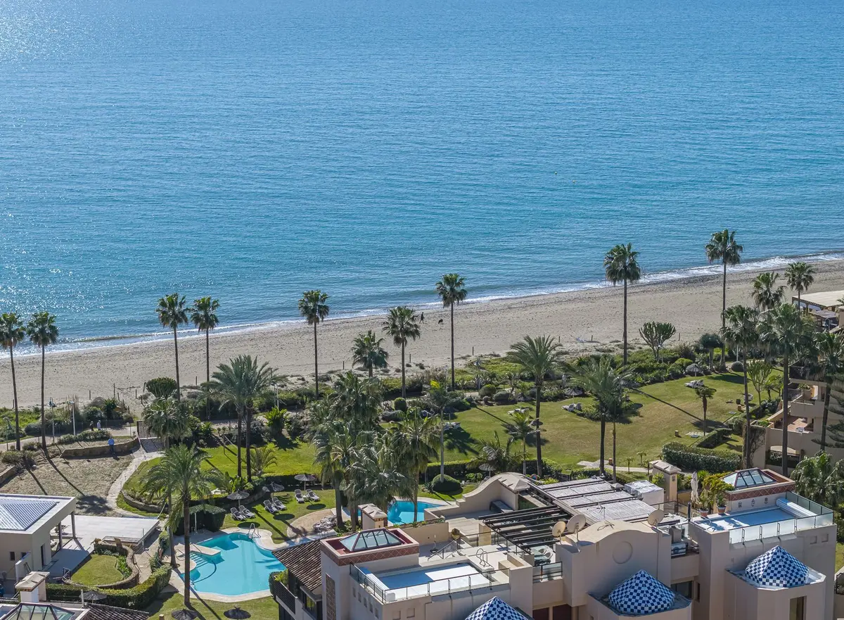 Middle Floor Apartment in Costalita