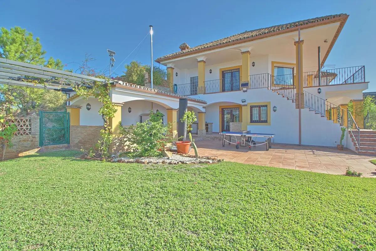 Finca - Cortijo in Estepona