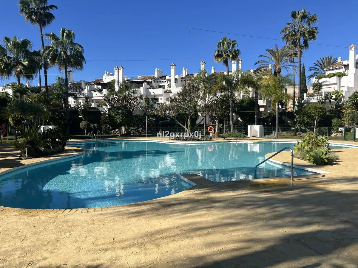 Semi-Detached House in Costalita