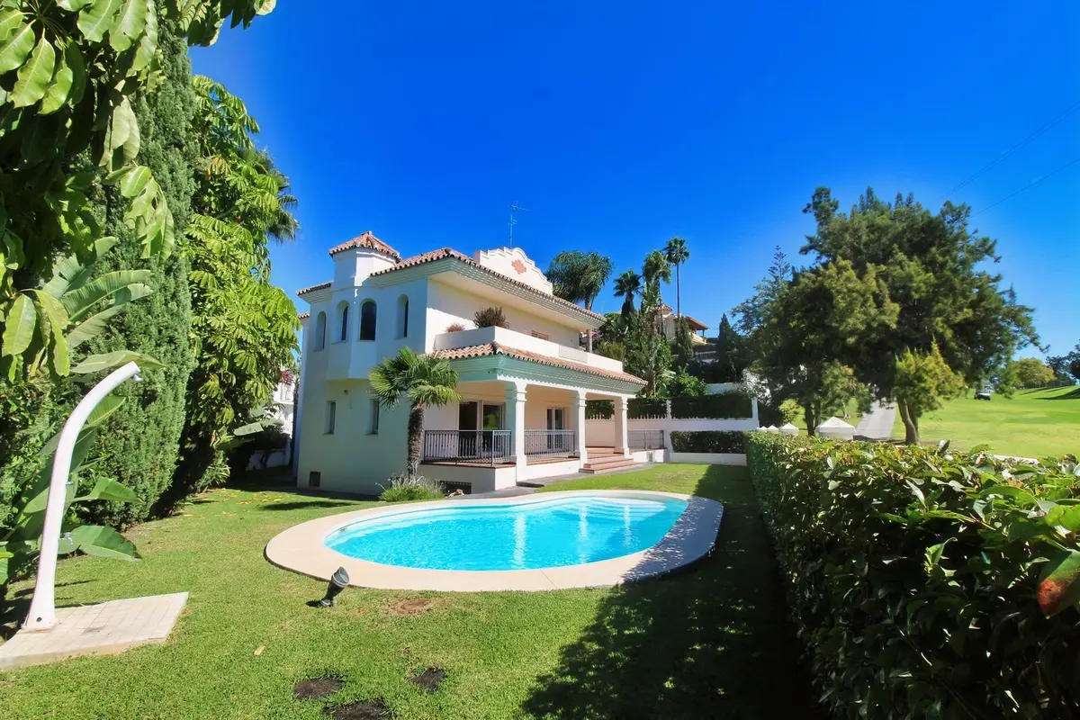 Detached Villa in Guadalmina Alta