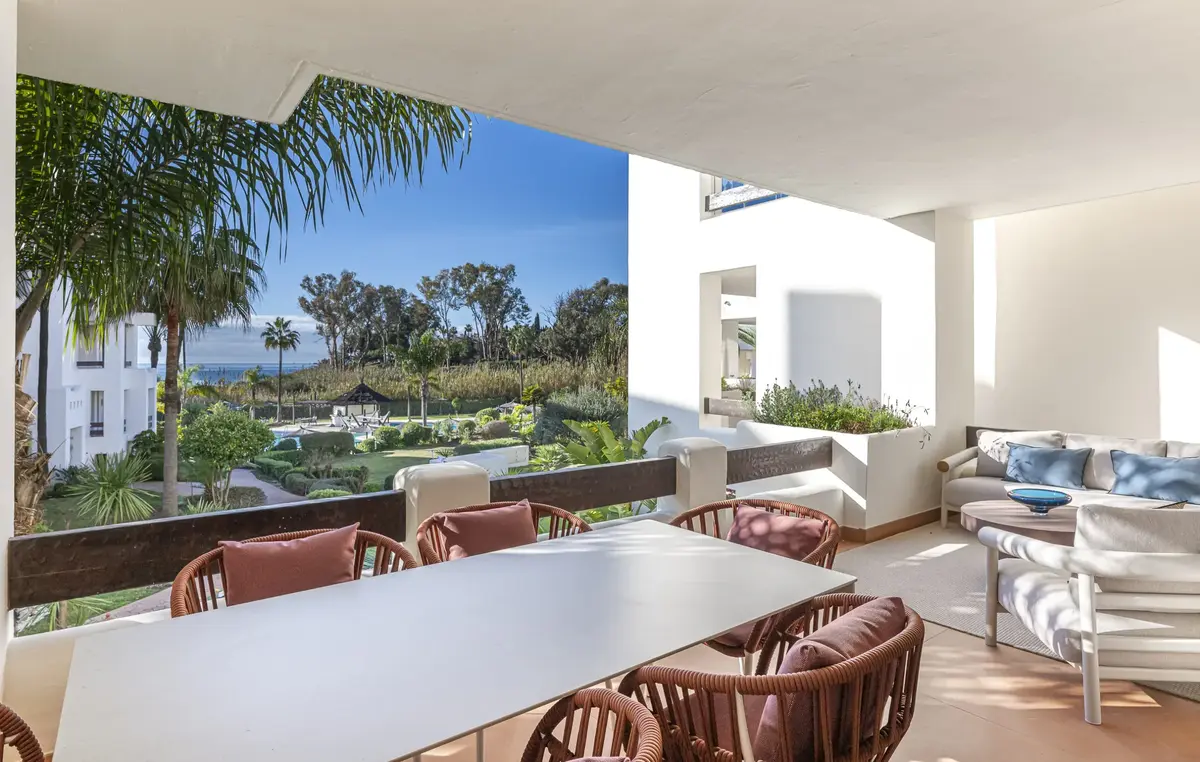 Middle Floor Apartment in Estepona