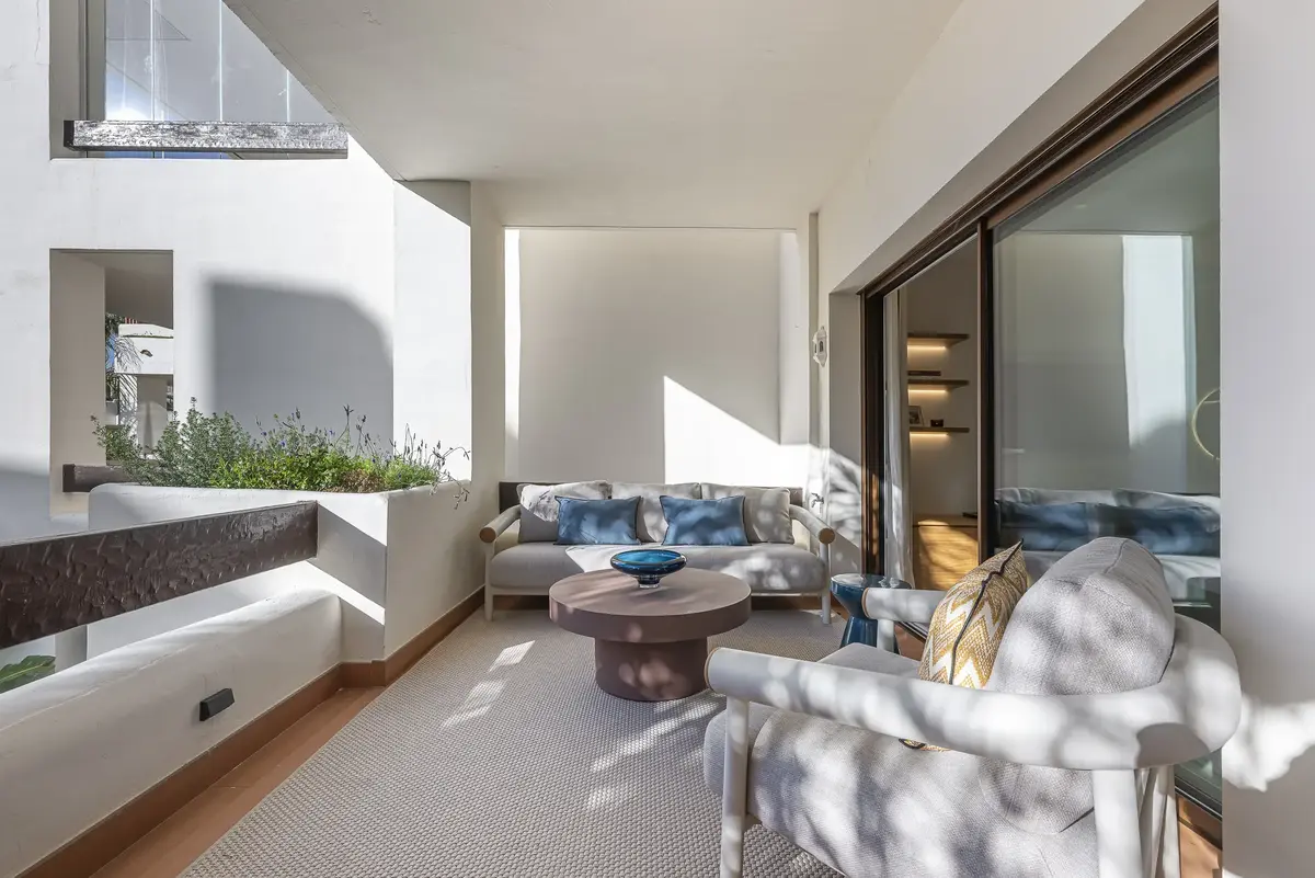 Middle Floor Apartment in Estepona