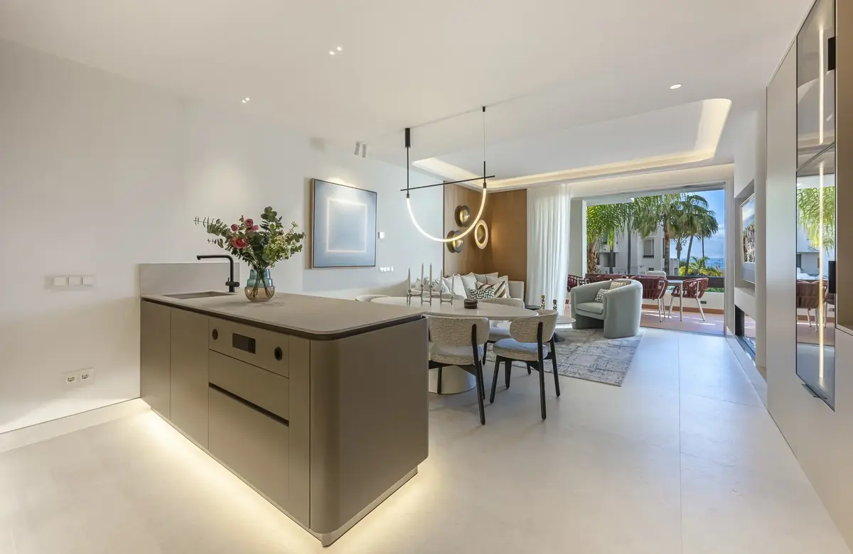 Middle Floor Apartment in Estepona