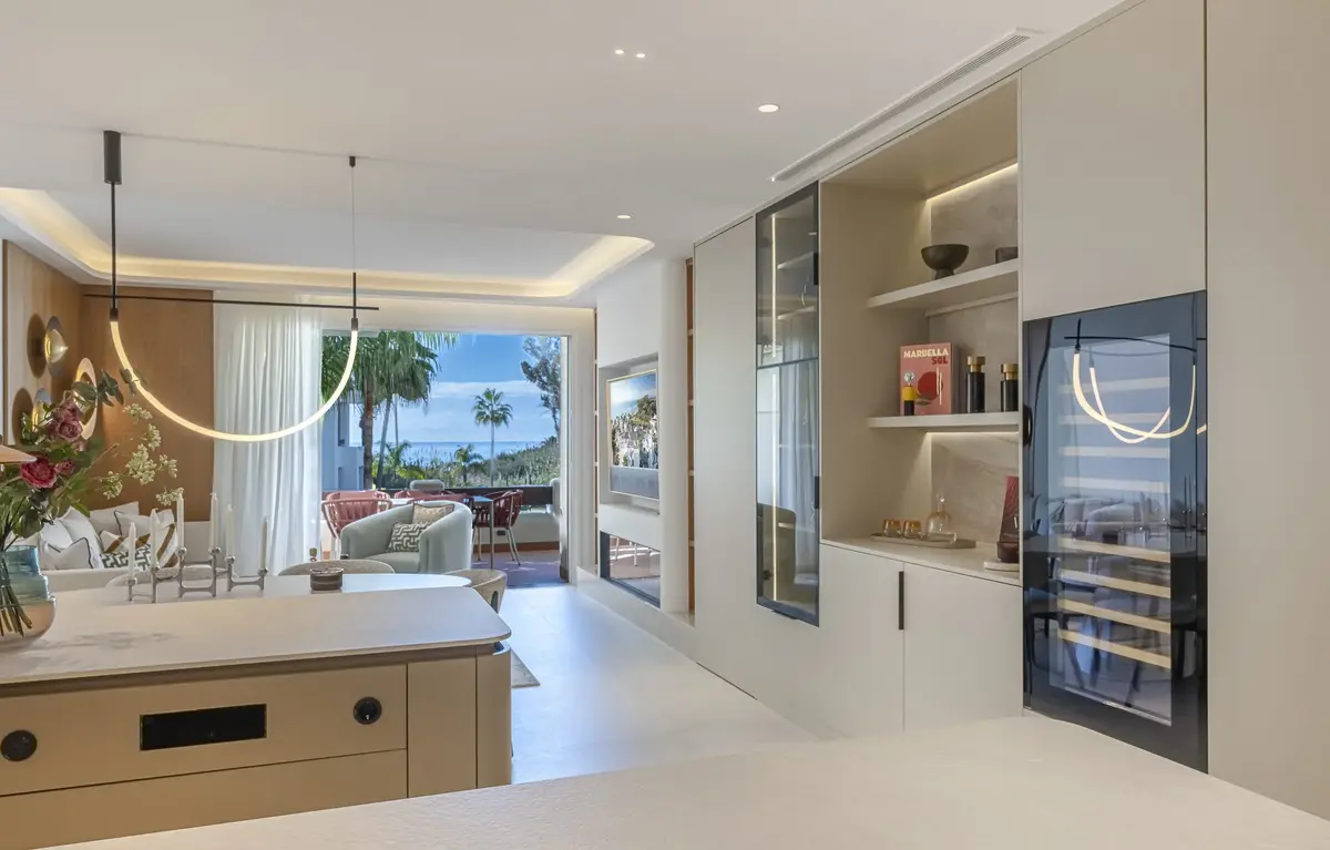 Middle Floor Apartment in Estepona