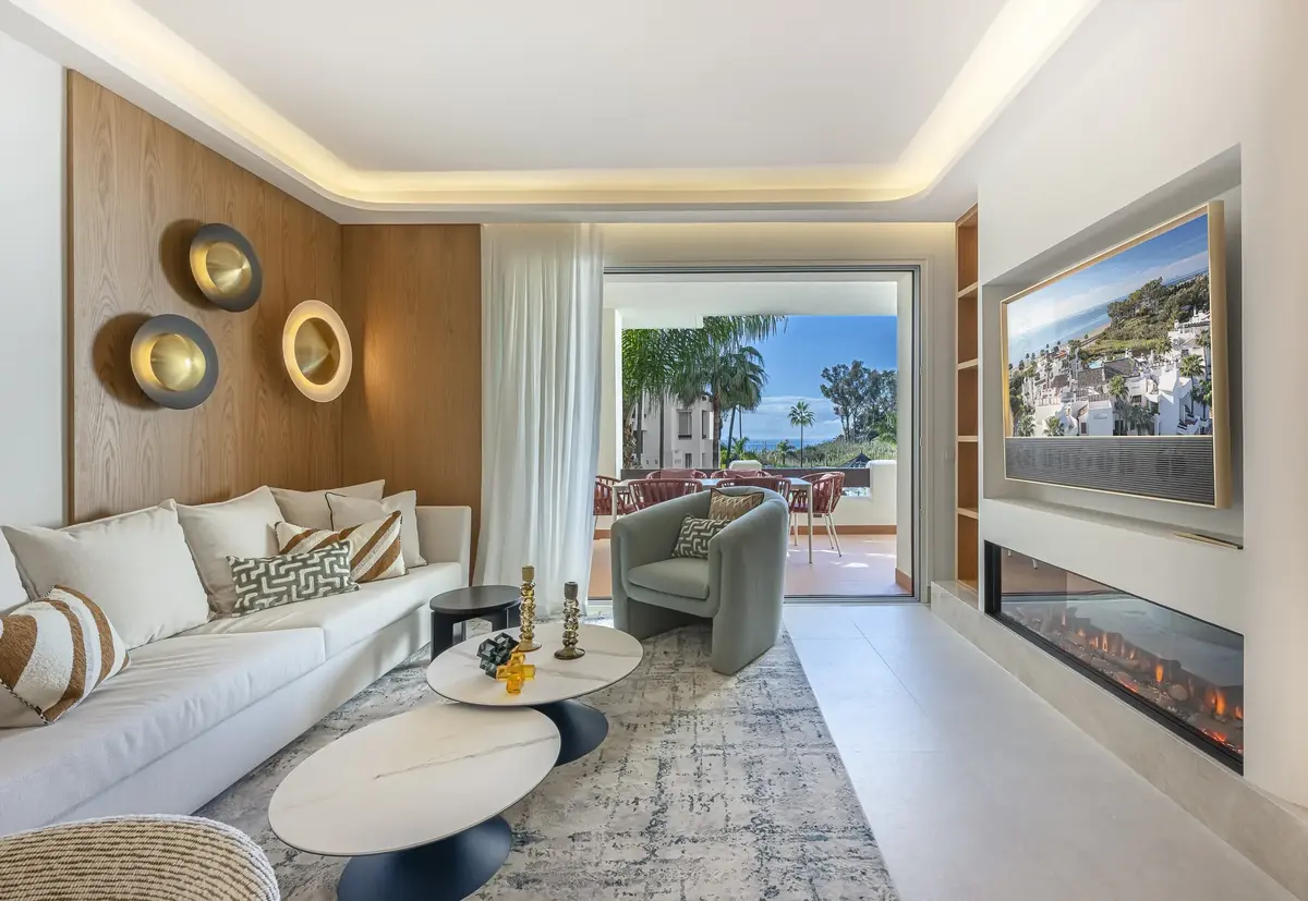 Middle Floor Apartment in Estepona