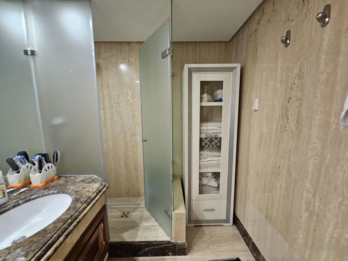 Middle Floor Apartment in Estepona