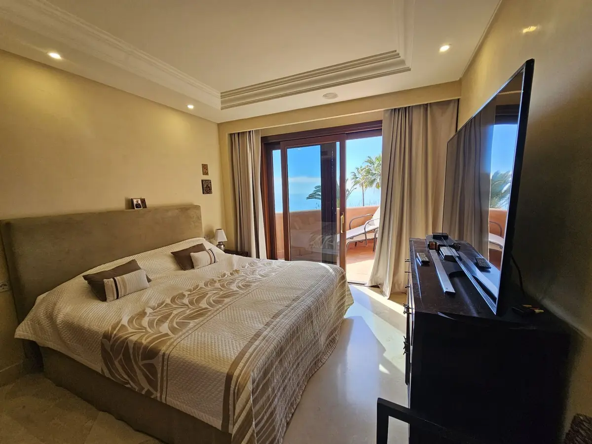 Middle Floor Apartment in Estepona