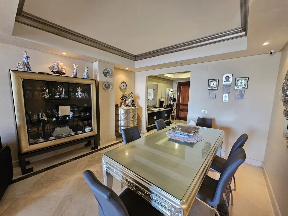 Middle Floor Apartment in Estepona