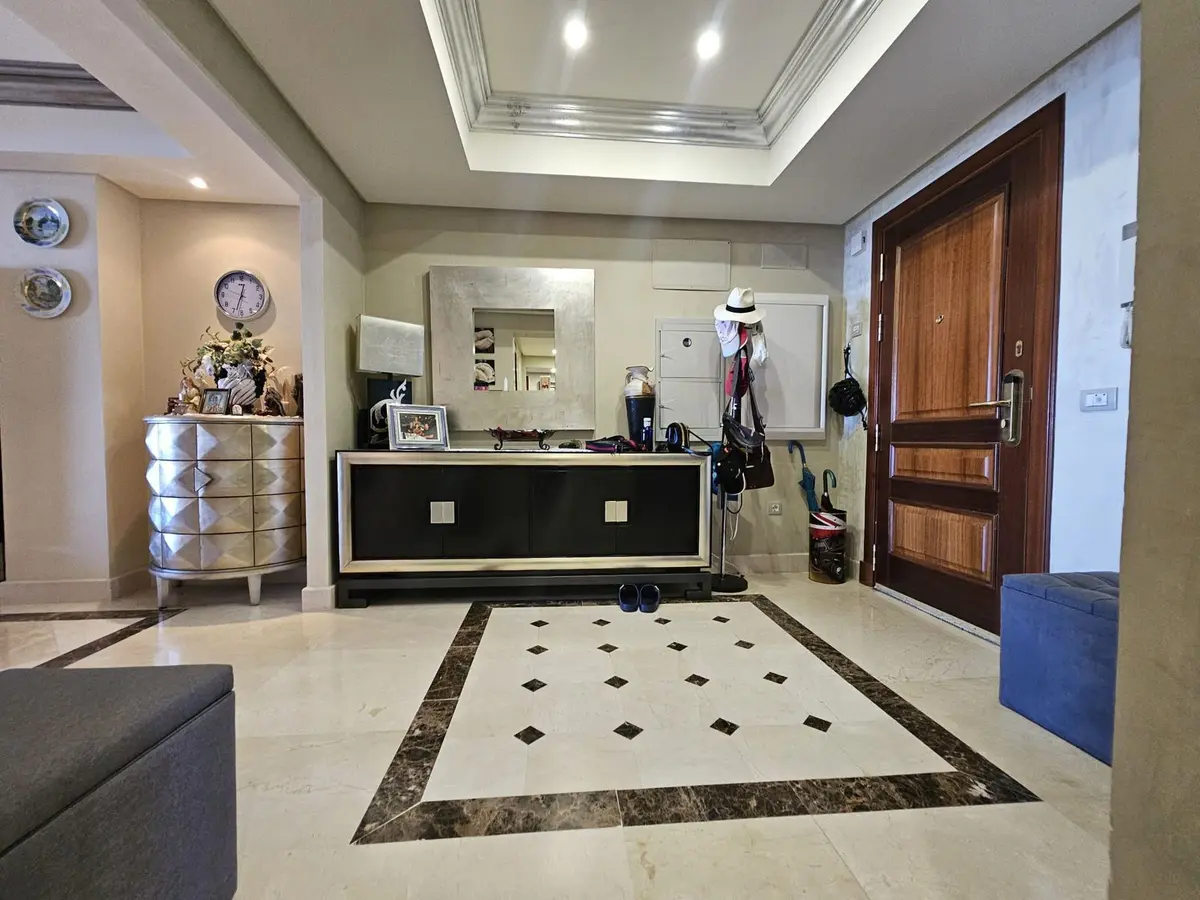 Middle Floor Apartment in Estepona