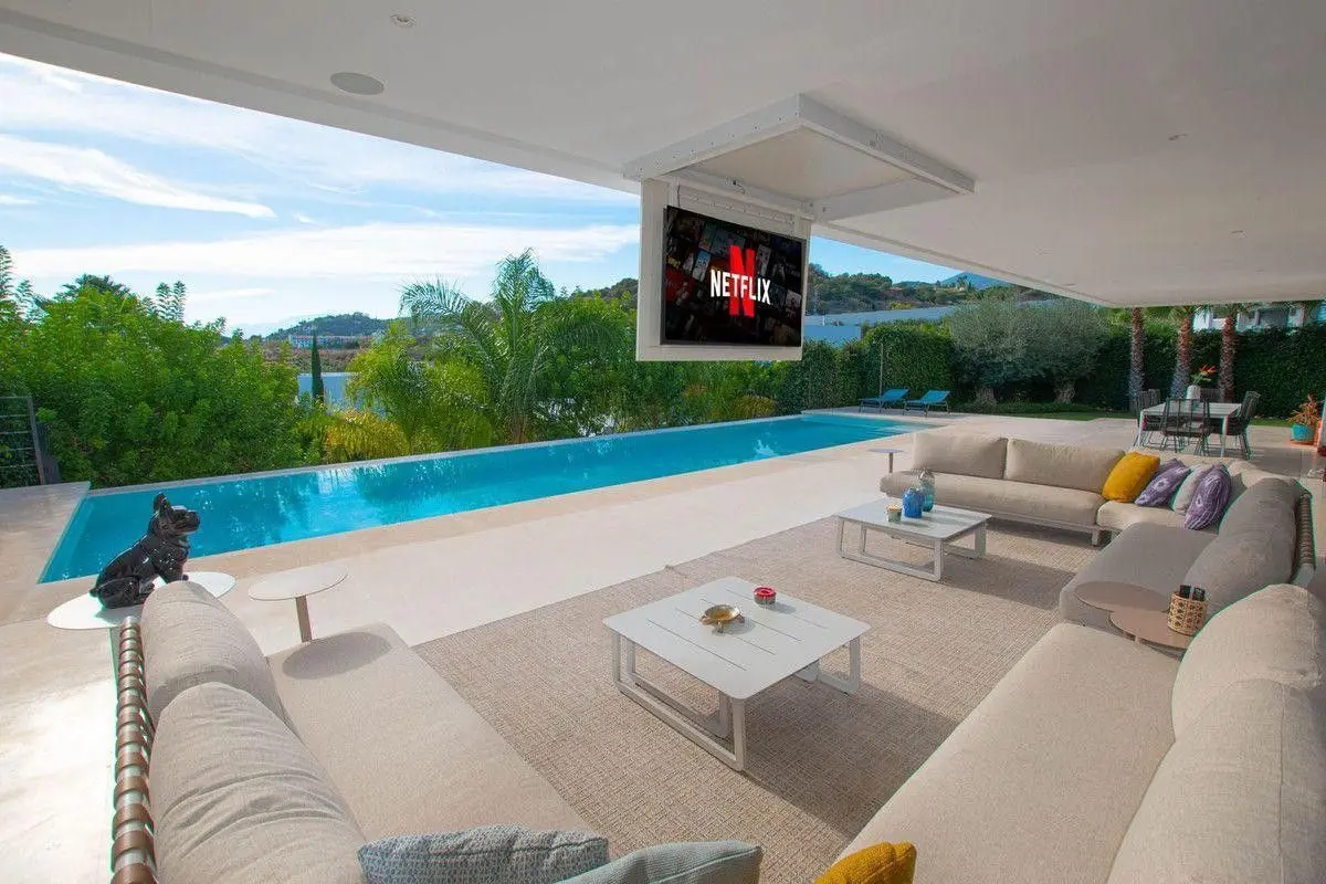 Detached Villa in Nueva Andalucía
