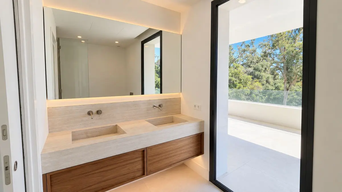 Detached Villa in Nueva Andalucía