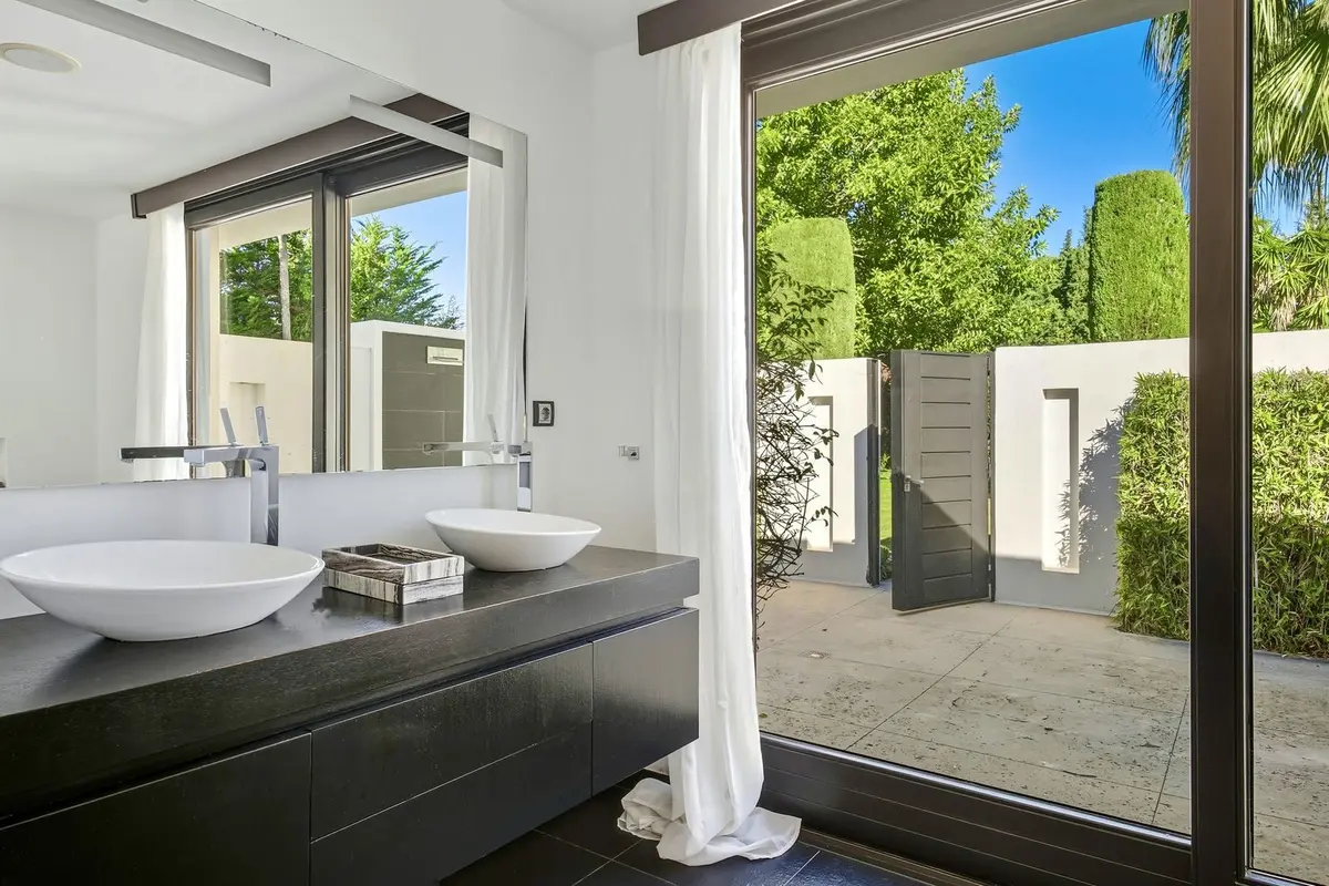 Detached Villa in Guadalmina Baja