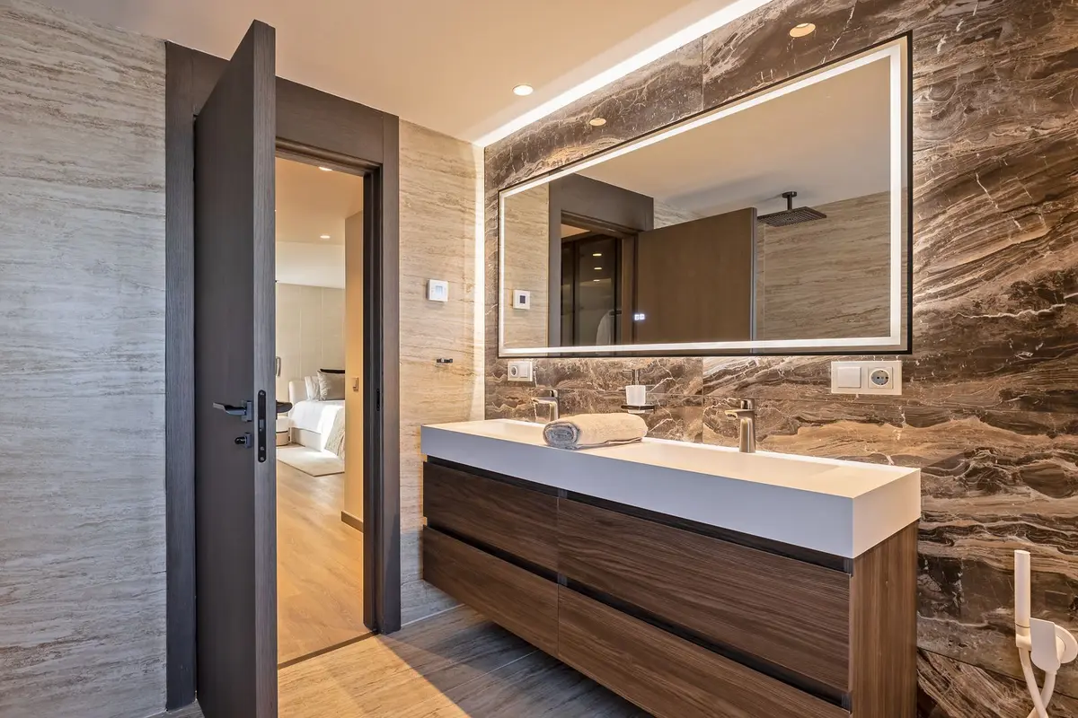 Top Floor Apartment in Puerto Banús