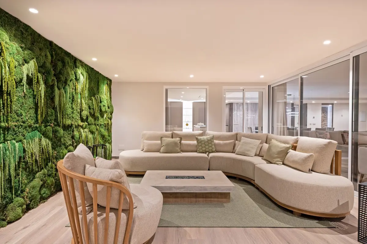 Top Floor Apartment in Puerto Banús