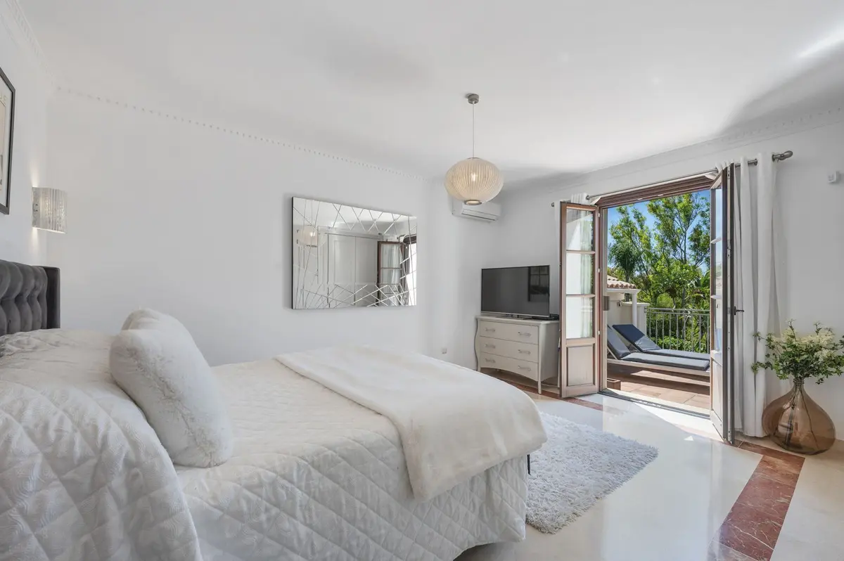 Detached Villa in Estepona