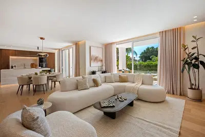 Four-Bedroom Frontline Golf Duplex in Nueva Andalucía