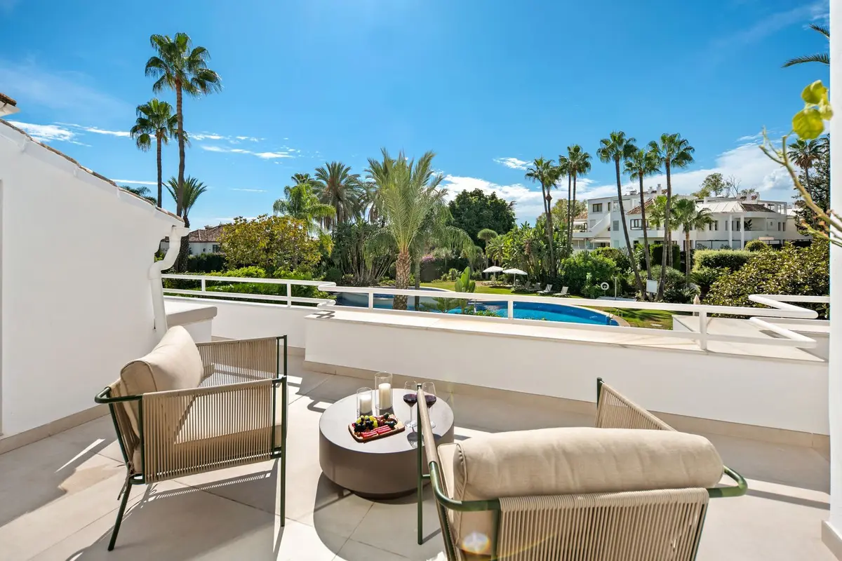 Duplex in Nueva Andalucía