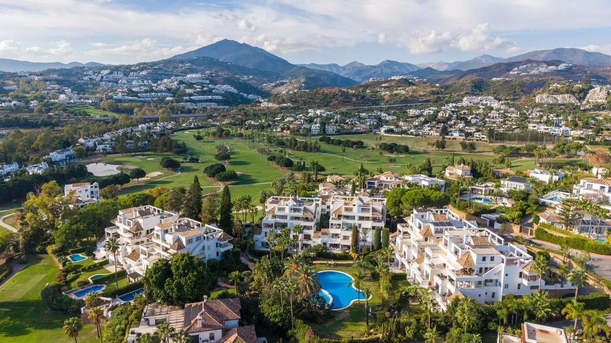 Duplex in Nueva Andalucía