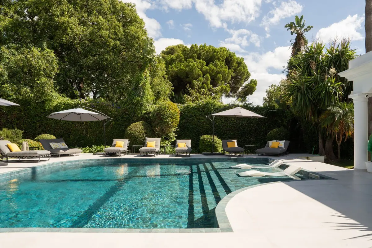 Detached Villa in El Paraiso