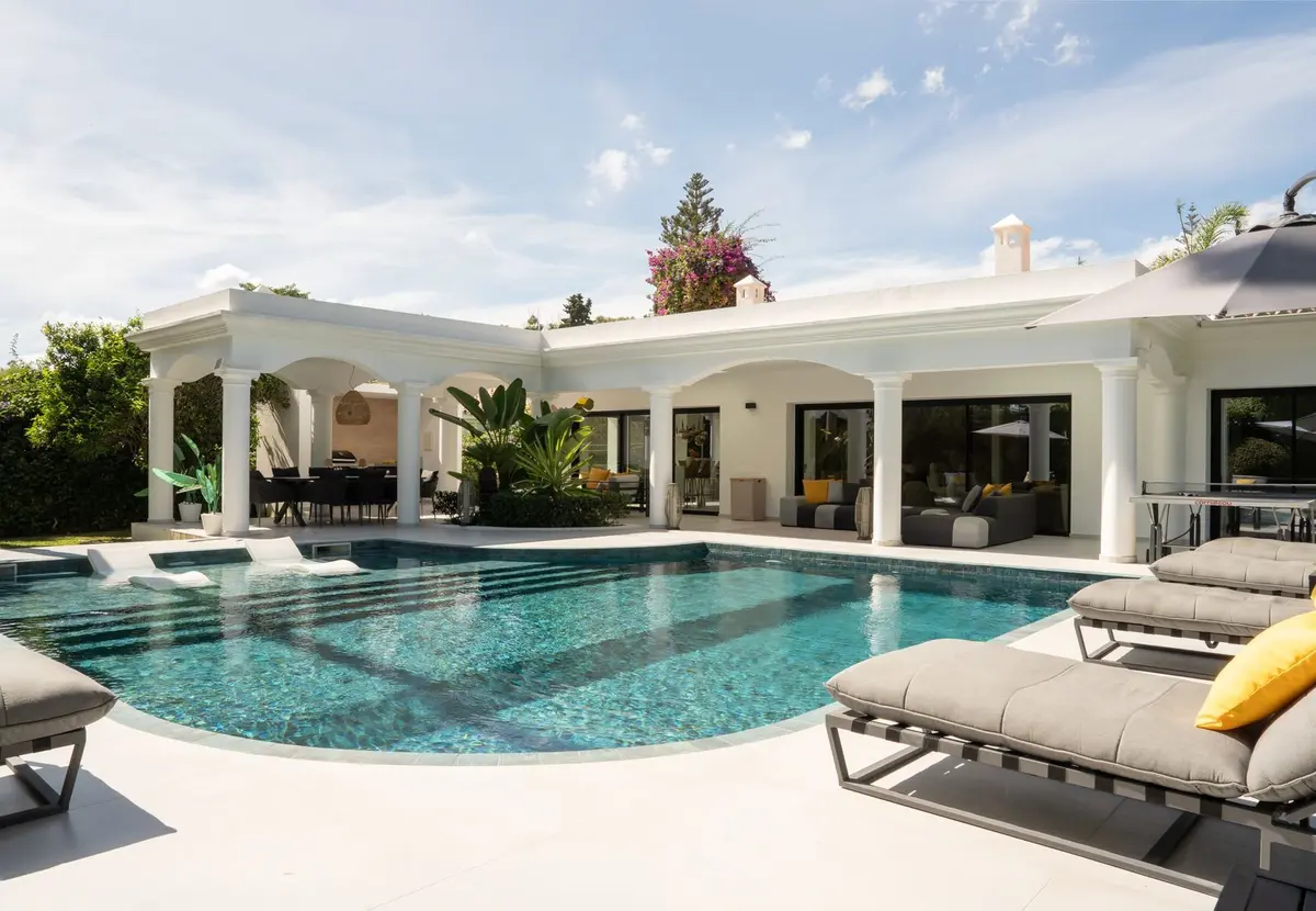 Detached Villa in El Paraiso