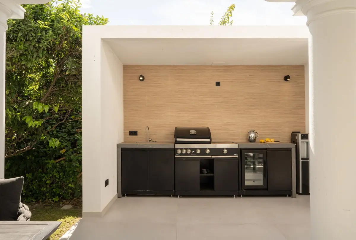 Detached Villa in El Paraiso
