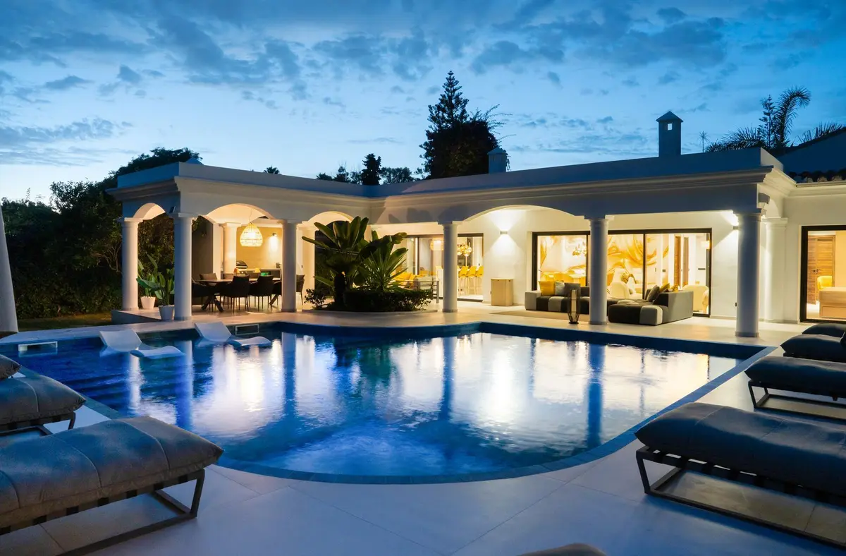 Detached Villa in El Paraiso