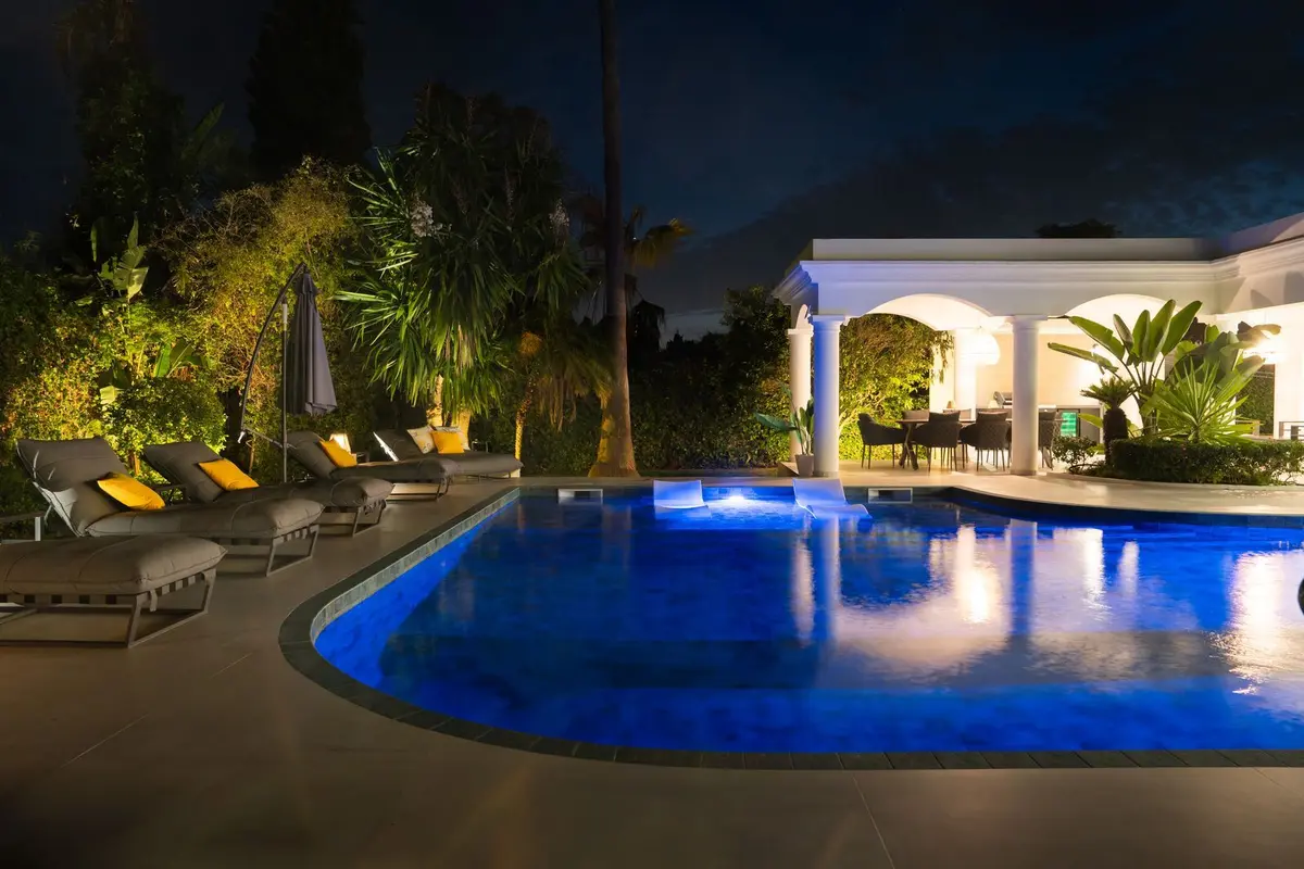 Detached Villa in El Paraiso