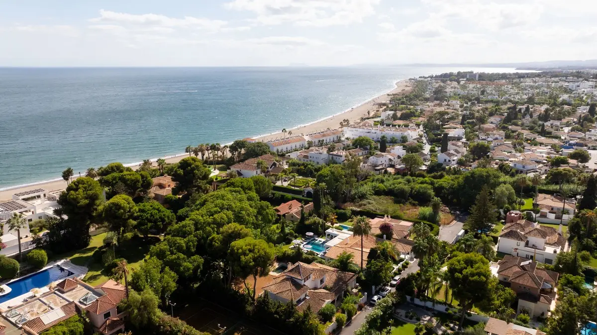 Detached Villa in El Paraiso