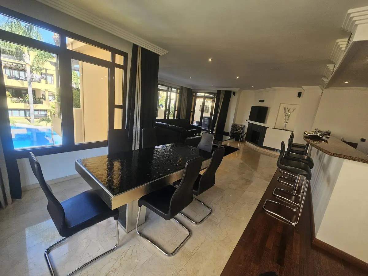 Middle Floor Apartment in Puerto Banús