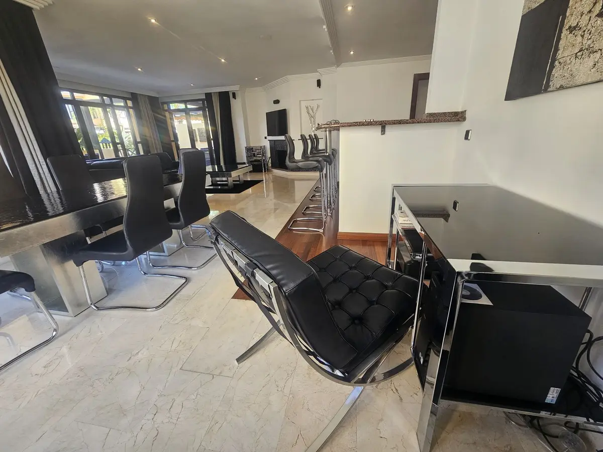 Middle Floor Apartment in Puerto Banús