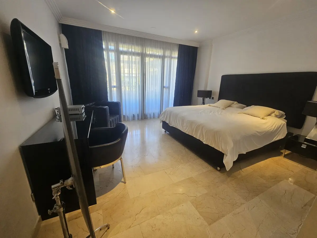 Middle Floor Apartment in Puerto Banús