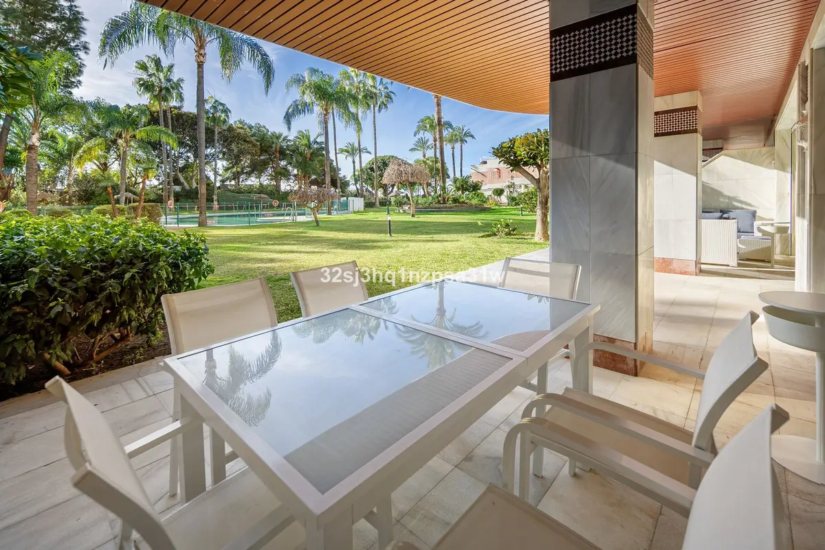 Ground Floor Apartment in Marbella