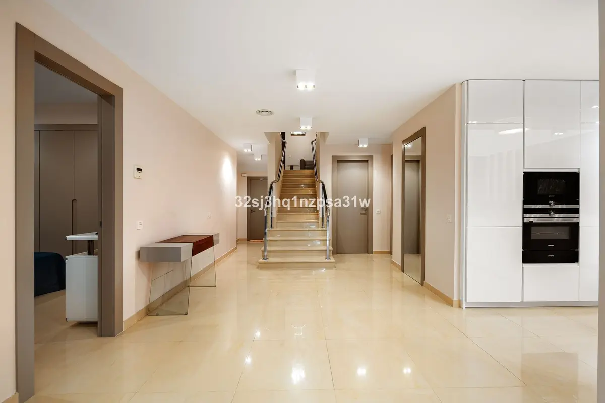 Ground Floor Apartment in Marbella