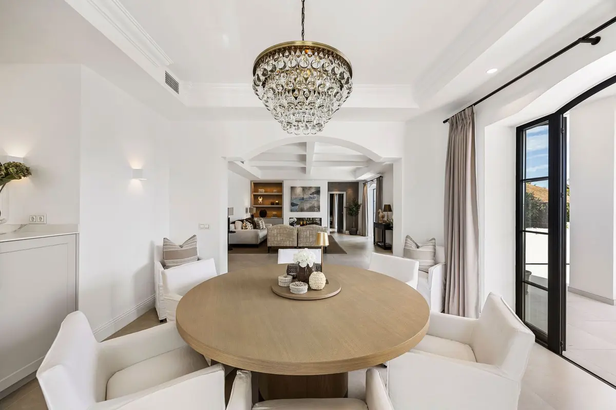 Detached Villa in Nueva Andalucía