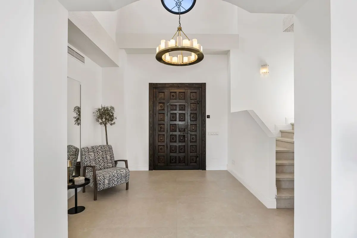 Detached Villa in Nueva Andalucía