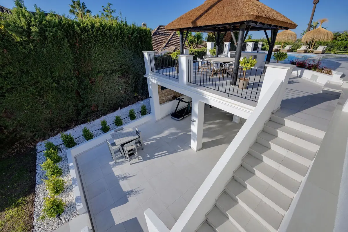 Detached Villa in Nueva Andalucía