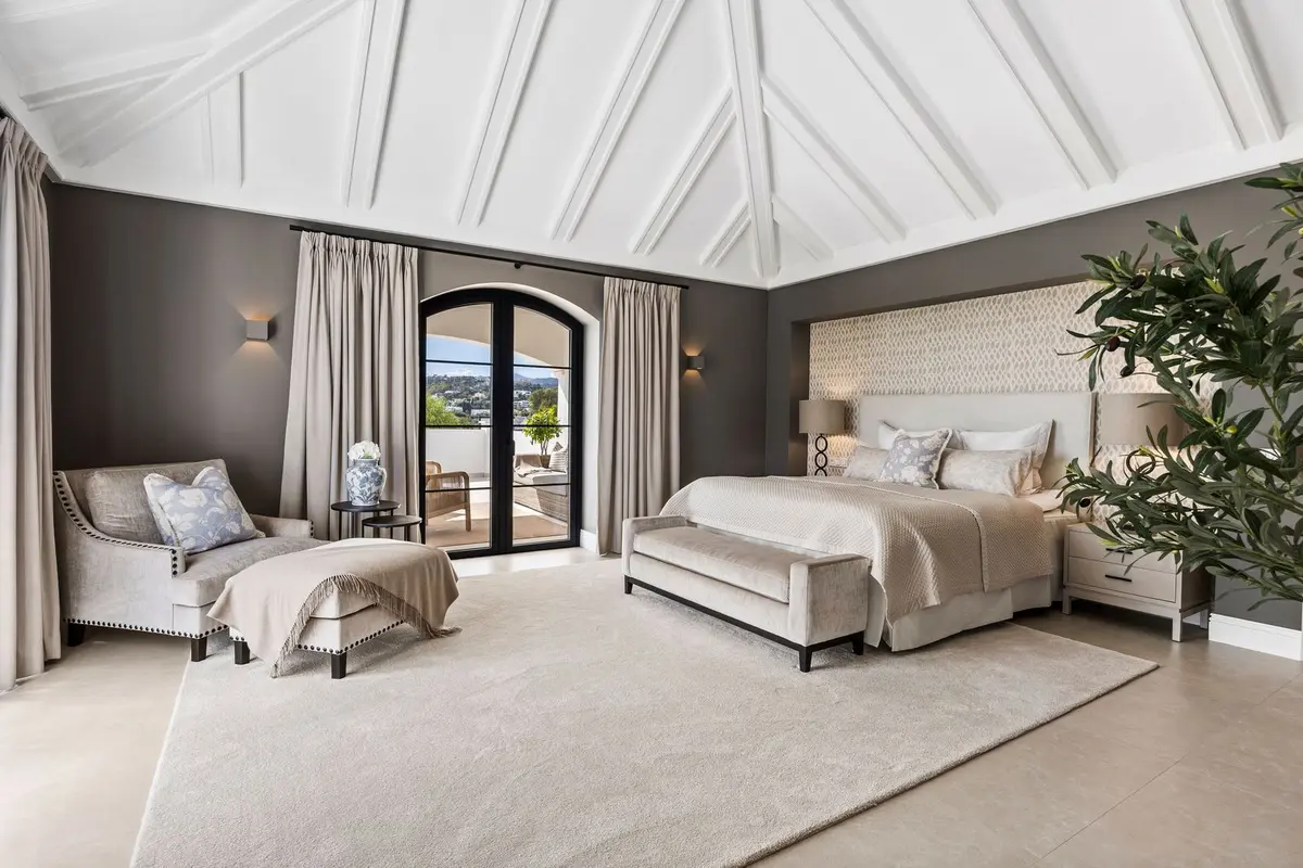 Detached Villa in Nueva Andalucía