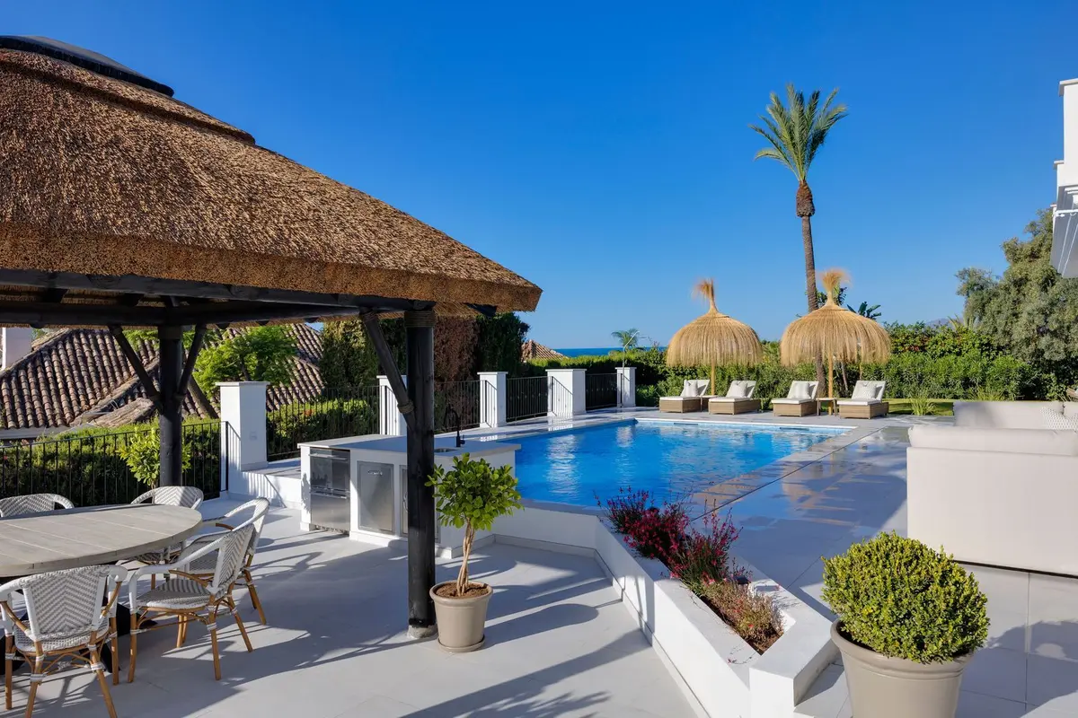Detached Villa in Nueva Andalucía