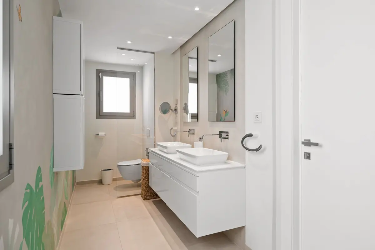 Middle Floor Apartment in Nueva Andalucía