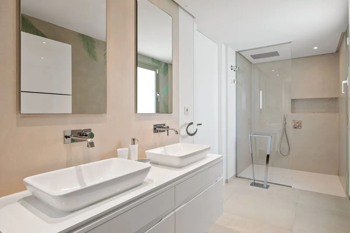 Middle Floor Apartment in Nueva Andalucía