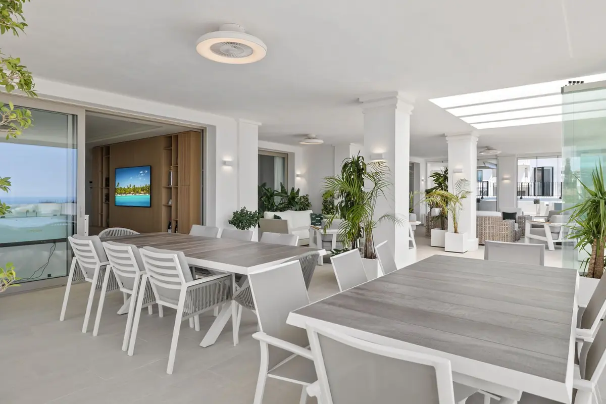 Middle Floor Apartment in Nueva Andalucía