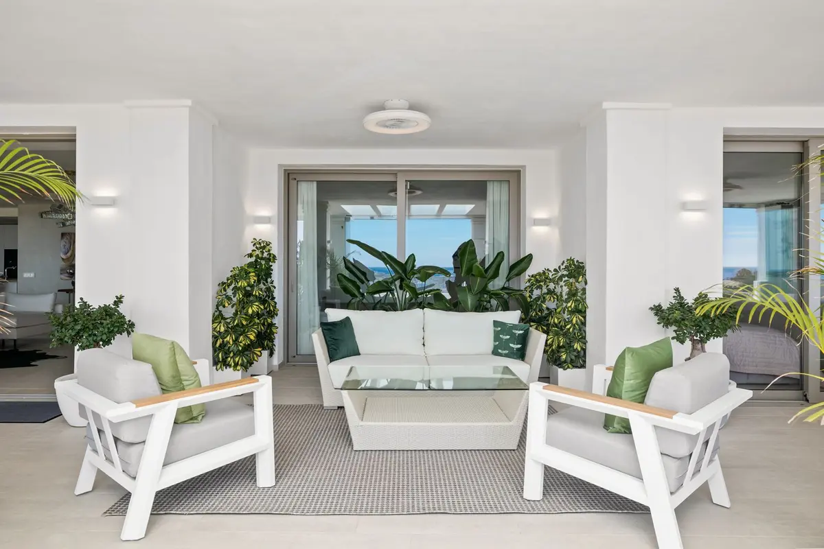 Middle Floor Apartment in Nueva Andalucía