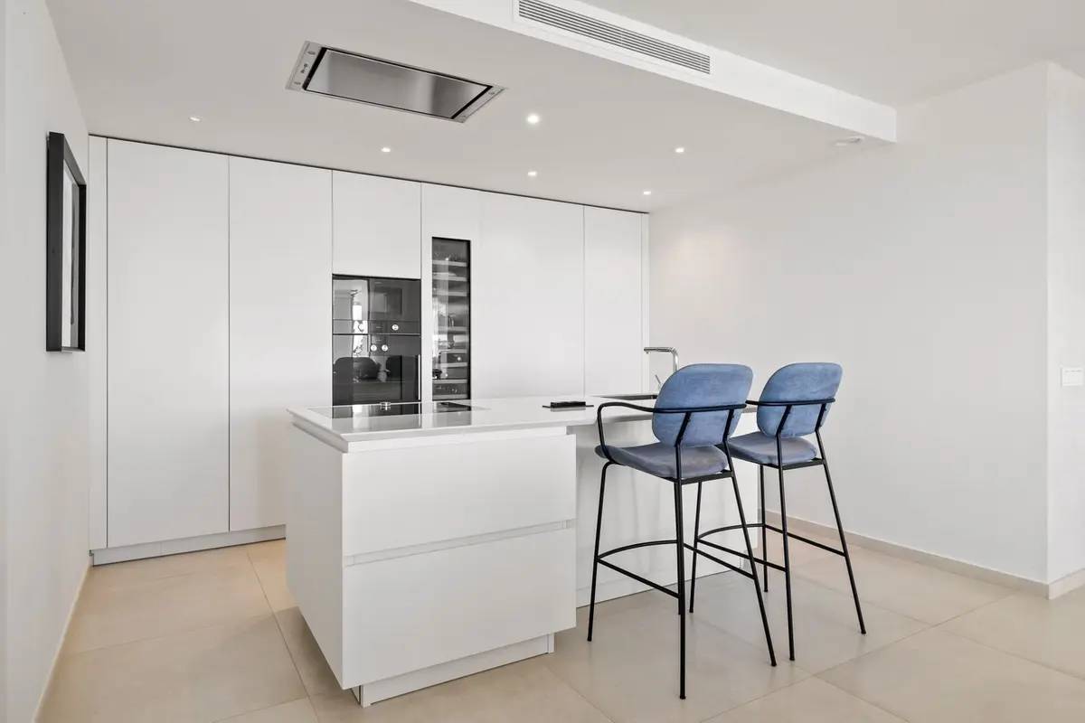 Middle Floor Apartment in Nueva Andalucía
