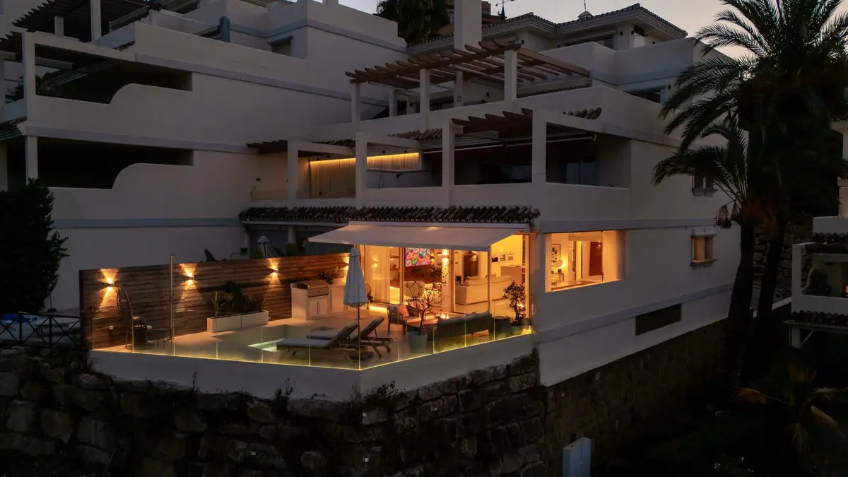 Middle Floor Apartment in Nueva Andalucía