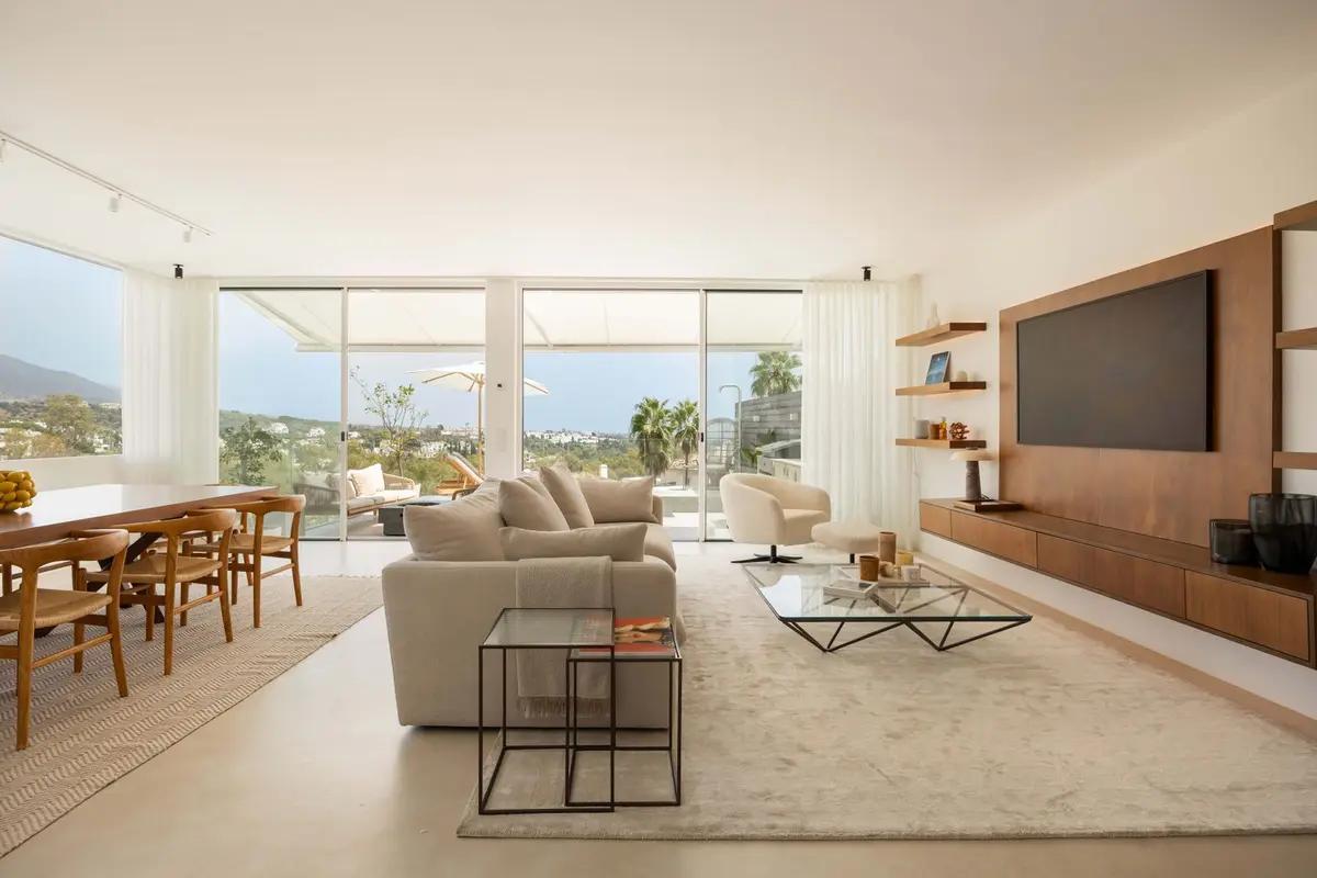 Middle Floor Apartment in Nueva Andalucía