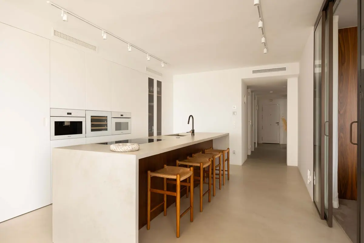 Middle Floor Apartment in Nueva Andalucía