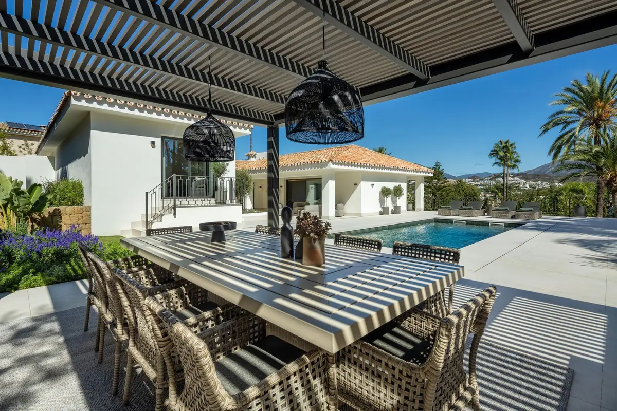 Detached Villa in Nueva Andalucía