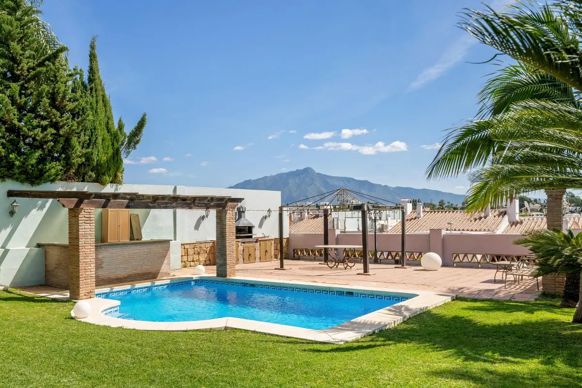 Detached Villa in Estepona